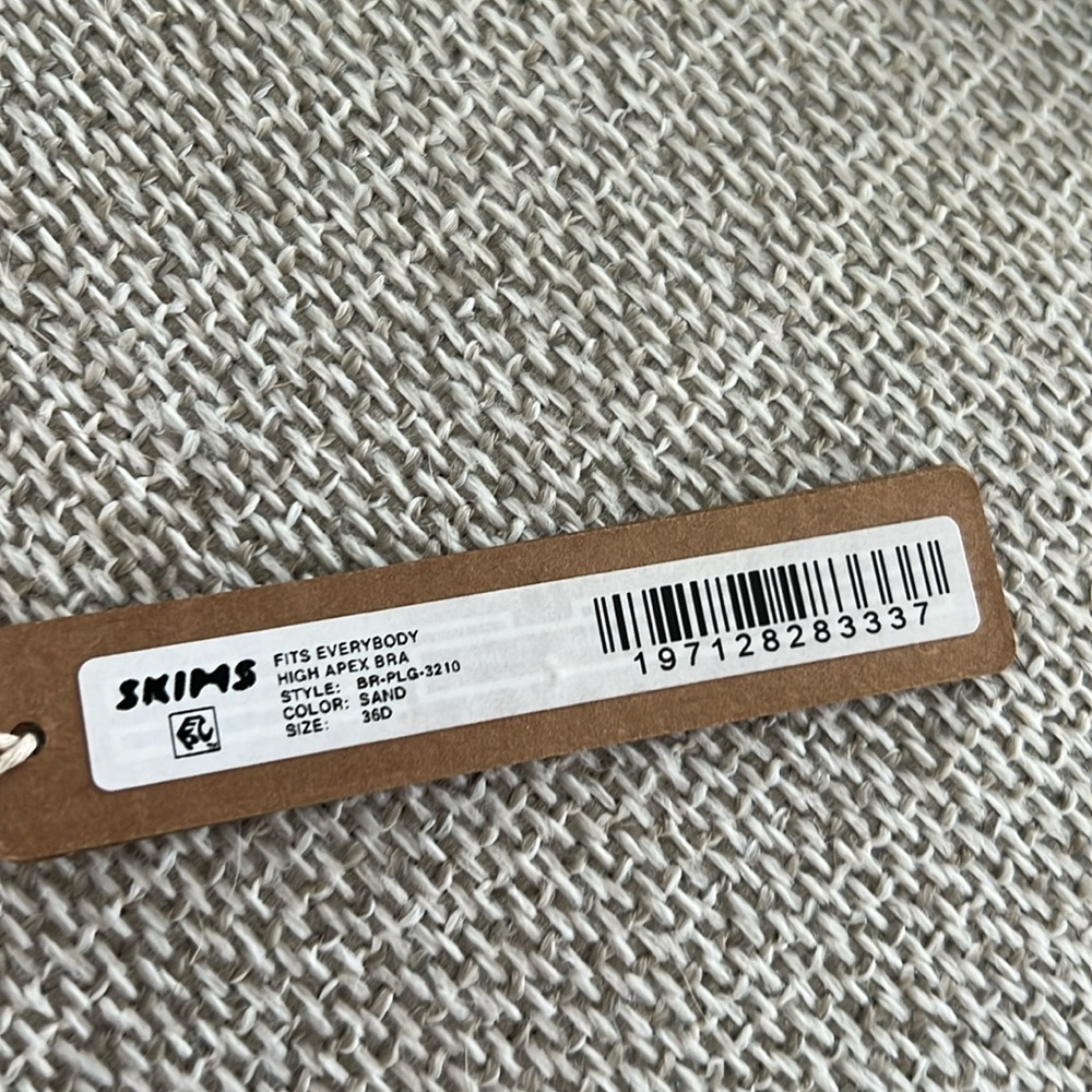 New Skims Full Coverage Unlined Apex Plunge Bra C… - image 5